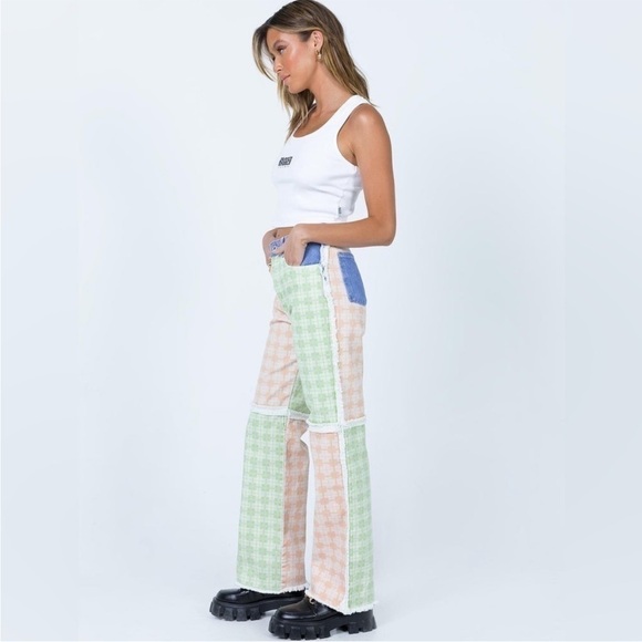 The Ragged Priest Patch Jeans. 26. NWT. - Picture 6 of 16